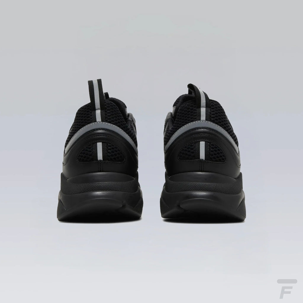 B22 Black Silver